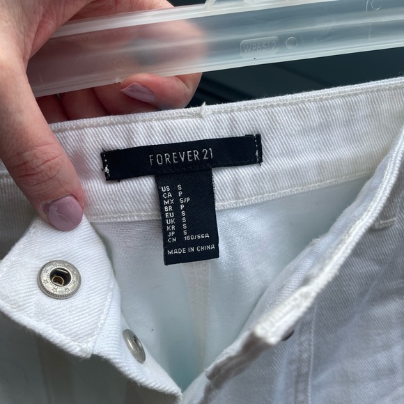 White denim skirt - Picture 4 of 4